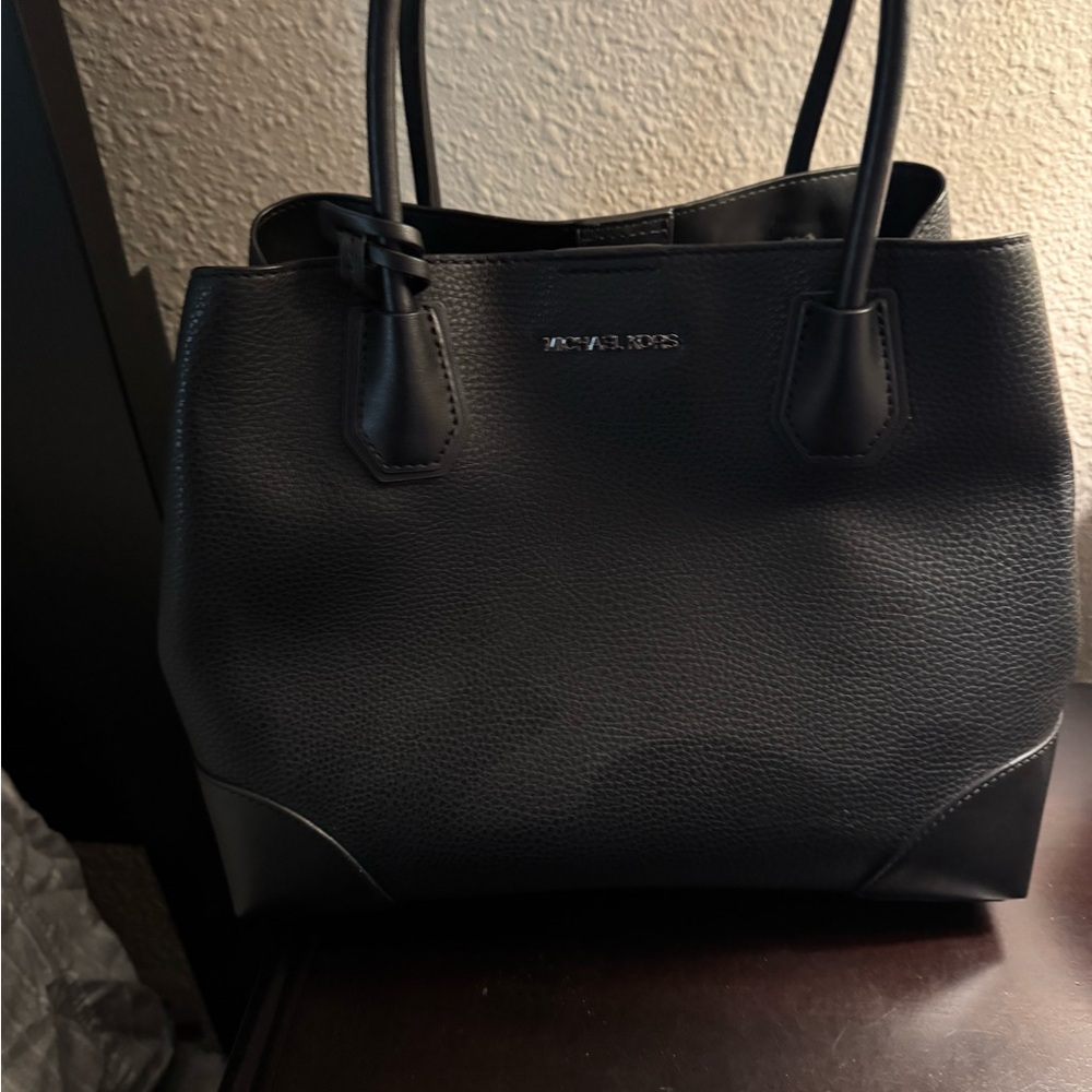 Michael Kors Black Pebbled Leather large Tote